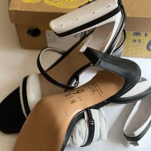 New mix no. 6 black heels